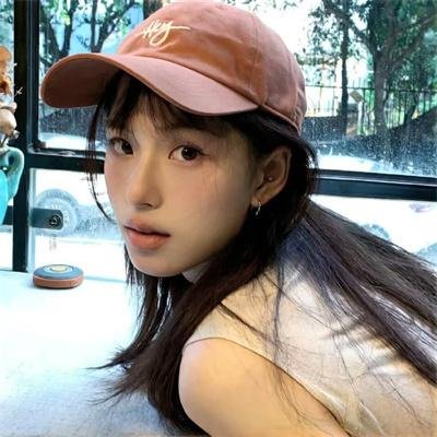 敦君与女朋友